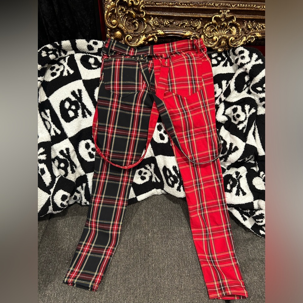 Gothic pants hot topic